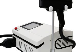 Q-switched Nd yag laser